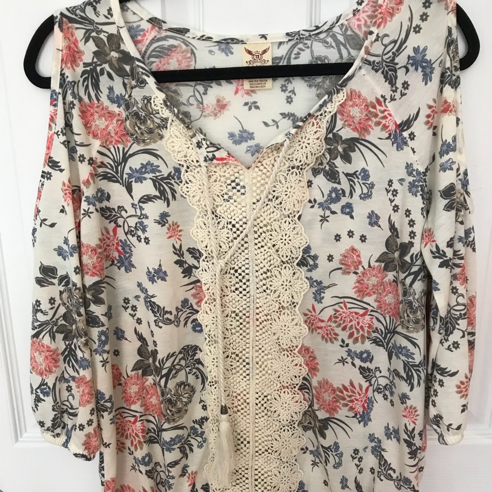 Long-Sleeved Floral Shirt